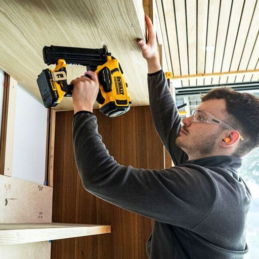 [Pre-Order] DeWalt DCN210SN-XJ 18V XR Li-ion Cordless Brushless Compact 18GA Brad Nailer - Skin Only – image 8