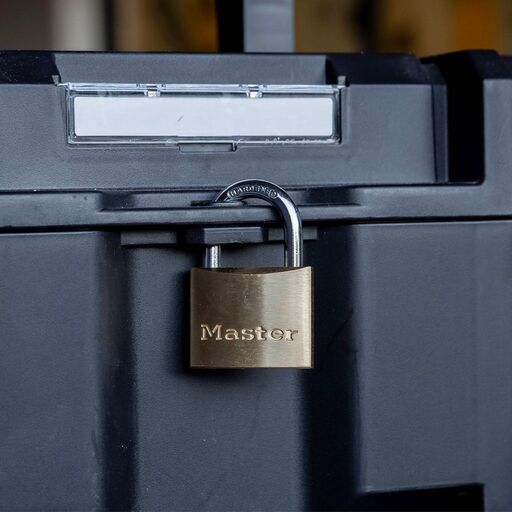 Master Lock 1902QAU 4-Pack 40mm Economy Brass Padlocks – image 3
