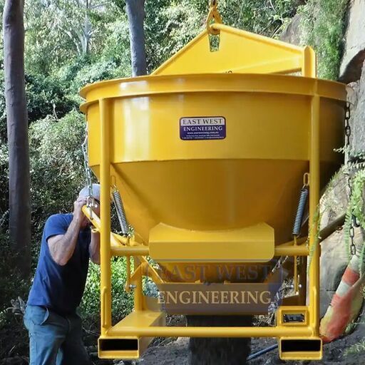 East West Engineering CKM15 1.5m³ 4 Tonne Concrete Kibble – image 5